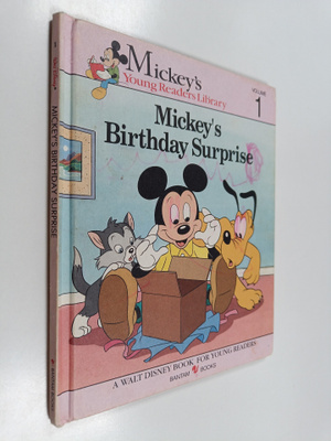 Mickeys Birthday Surprise : Mickey's young readers librar...