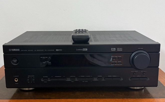 Vahvistin-Viritin Yamaha RX-V340 RDS.