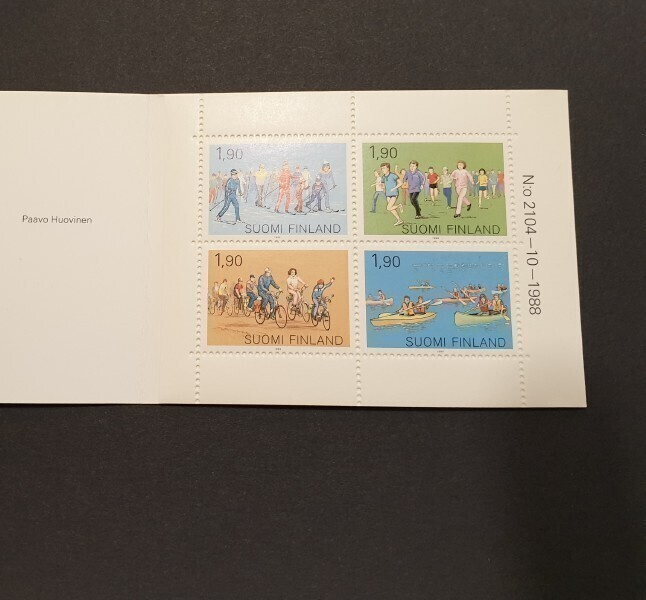 // vihko 13 V13 1989 Joukkoliikuntapostituore, kannet mukana