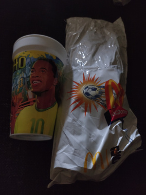Uusi käyttämätön McDonald's FIFA muki Ronaldinho