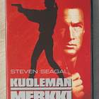 Kuoleman merkki (1990) Steven Seagal - pikkukuva 1