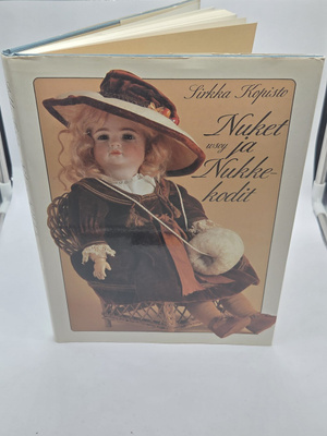 Sirkka Röpistö - Nuket ja Nukkekodit