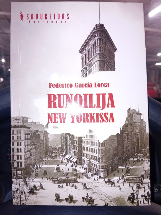 Lorca : Runoilija New Yorkissa  ( SIS POSTIKULU  )
