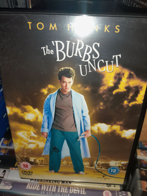 the burbs piru naapurissa