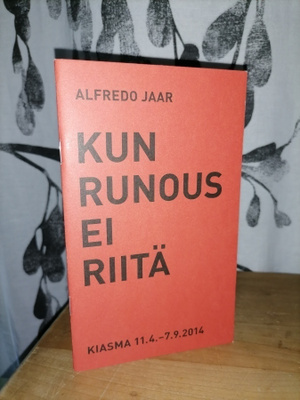 Alfredo Jaar - Kun runous ei riitä - Kiasma 2014