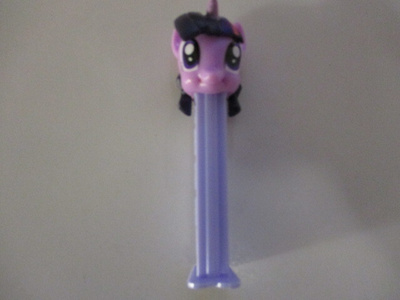 PEZ KARKKIANNOSTELIJA