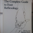 The Complete Guide to Foot Reflexology (softcover) - pikkukuva 1