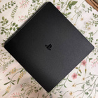 Hyväkuntoinen Playstation 4 (PS4) slim 1TB-paketti! - pikkukuva 2