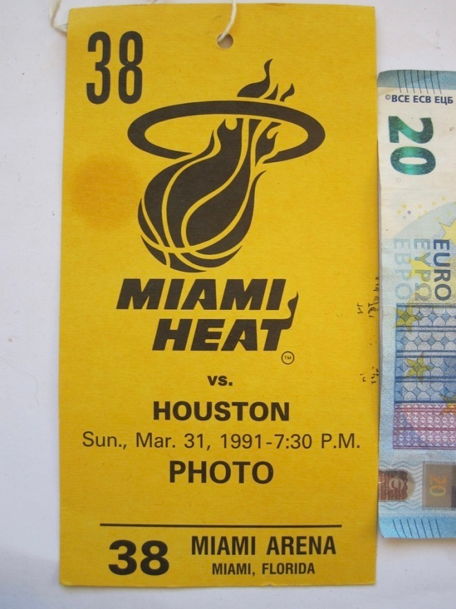 Virallinen Kortti Lappu Lehdistö NBA Koripallo Miami Houston