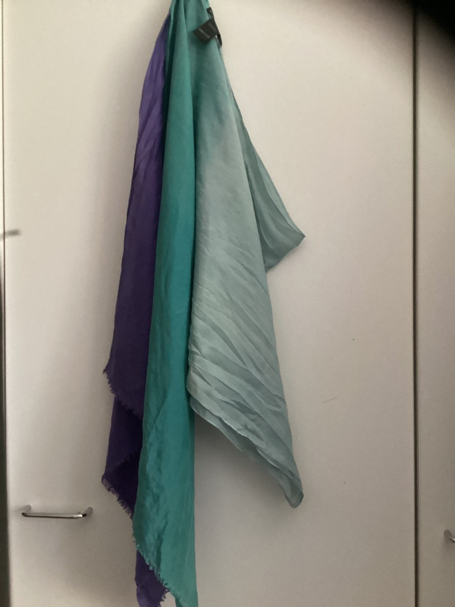 Gundrum Sjöden silkki huivi.