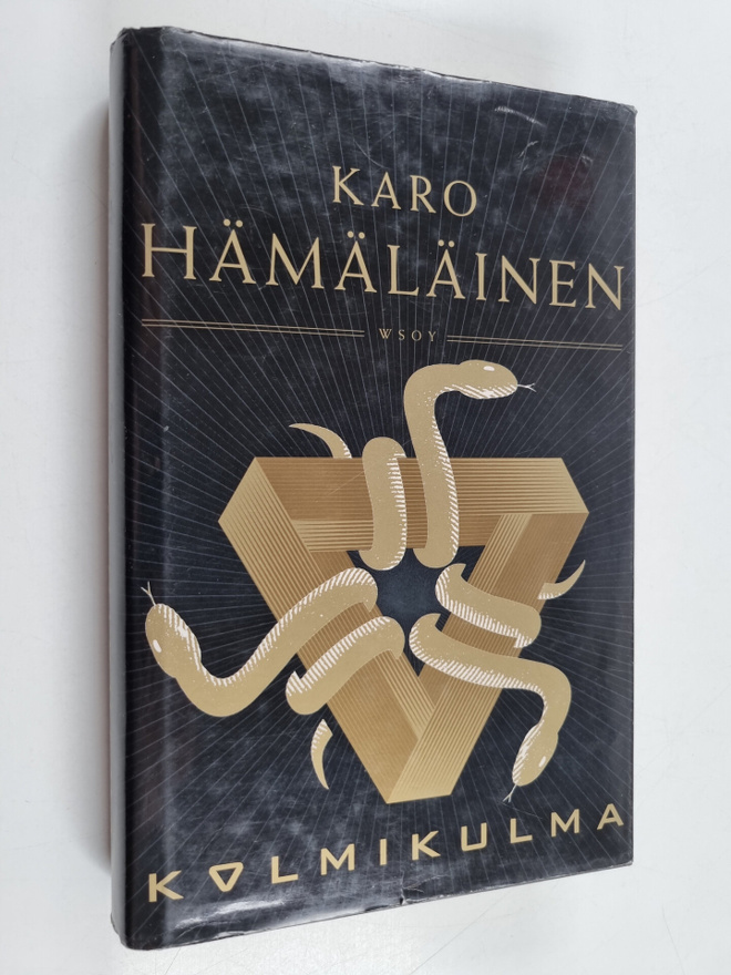 Karo Hämäläinen : Kolmikulma