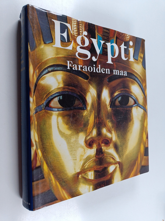 Regine ym. (toim.) Schulz : Egypti : faraoiden maa