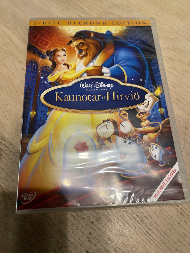 Kaunotar ja Hirviö 2-Disc Diamond Edition DVD (UUSI)