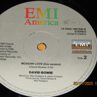 *12" SINGLE* DAVID BOWIE Modern Love / Modern Love (live) - pikkukuva 4