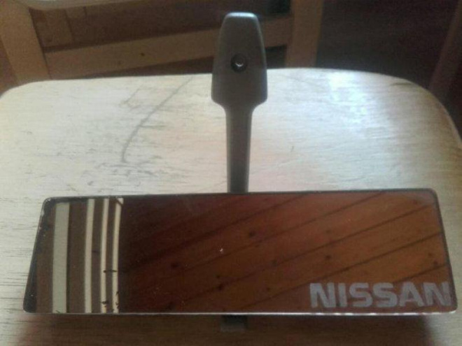 Sisätaustapeili - Nissan Bluebird