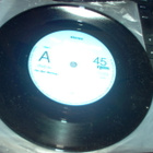 7" Single : Bee Meeting : Turning everything upside down - pikkukuva 2
