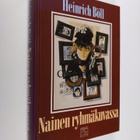 Heinrich Böll : Nainen ryhmäkuvassa - pikkukuva 1