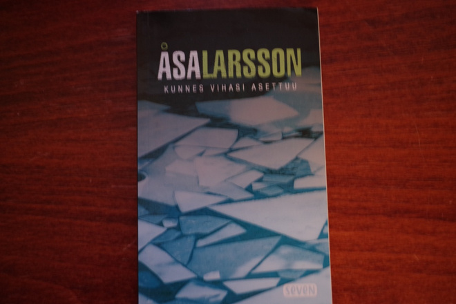 Åsa Larsson: Kunnes vihasi asettuu (2008)