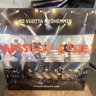 HASSISEN KONE: 40 vuotta myöhemmin… * UUSI * FIN 2024