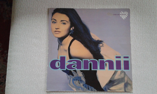 Dannii Minogue - Love And Kisses