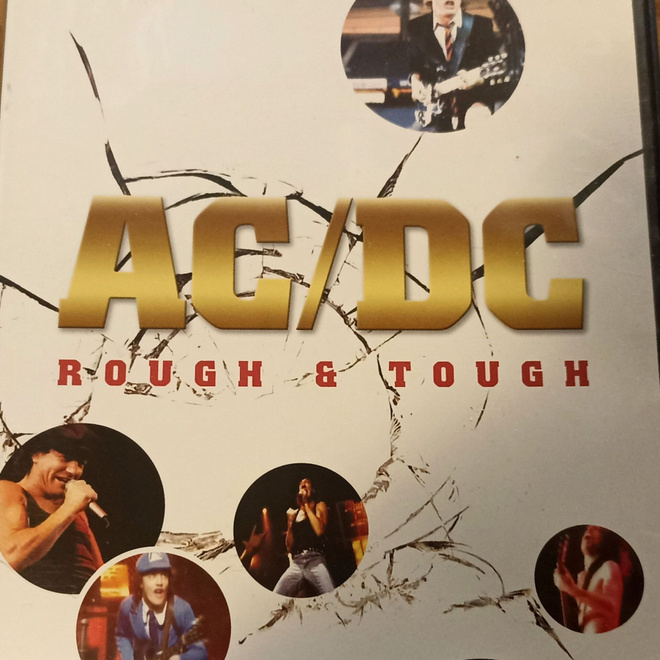 CD  AC/DC