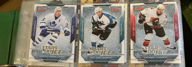 2007-08 Upper Deck Victory Stars on Ice  3 erilaista