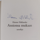 Hannu Niklander : Ansionsa mukaan : novelleja (signeerattu) - pikkukuva 3