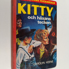 Carolyn Keene : Kitty och häxans tecken - pikkukuva 1