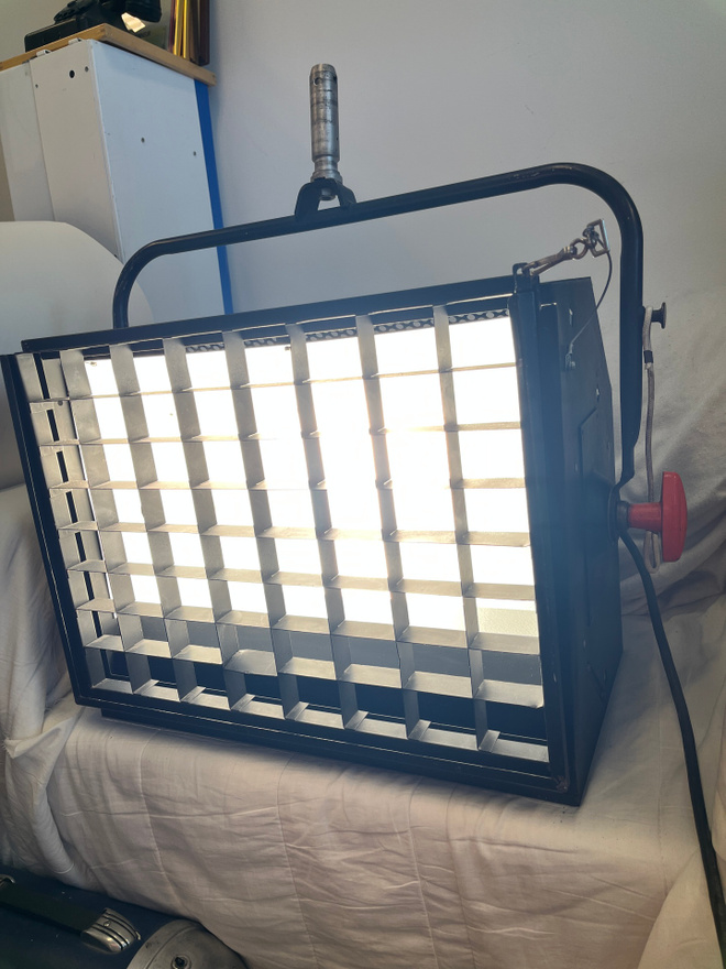 QuartzColor Antares 2,5 kW studiovalaisin
