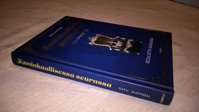 Rojalistin käsikirja - Kuninkaallisessa seurassa