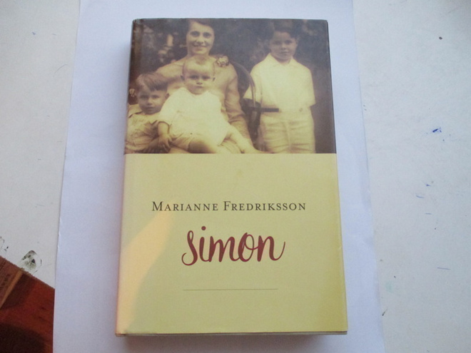 Marianne Fredriksson Simon . Otava 2000