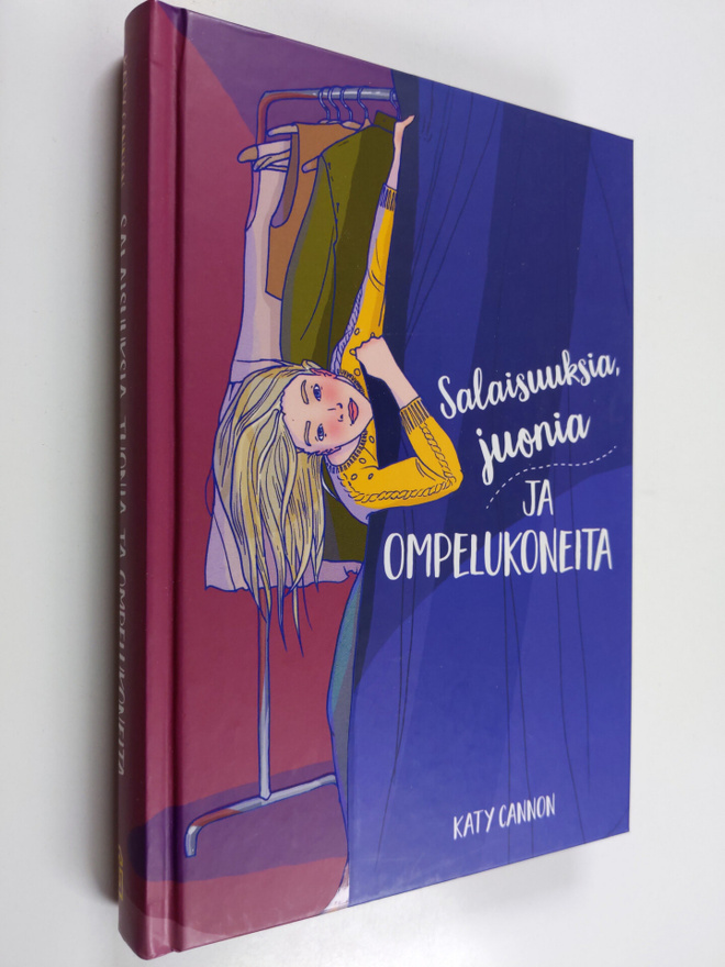 Katy Cannon : Salaisuuksia, juonia ja ompelukoneita