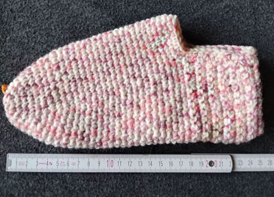 Alina´s Handmade virkatut tossut moniväri valkoinen vaaleapu