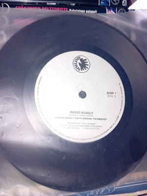 7" single  : Jukka Virtanen  : Rosvo Rudolf  ( SIS POSTIKULU