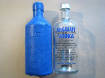 ABSOLUT VODKA SININEN NAHKA PULLO - Limited Edition
