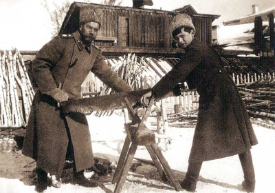 Nikolai II & tsesarevich Alexis, 1918#3010