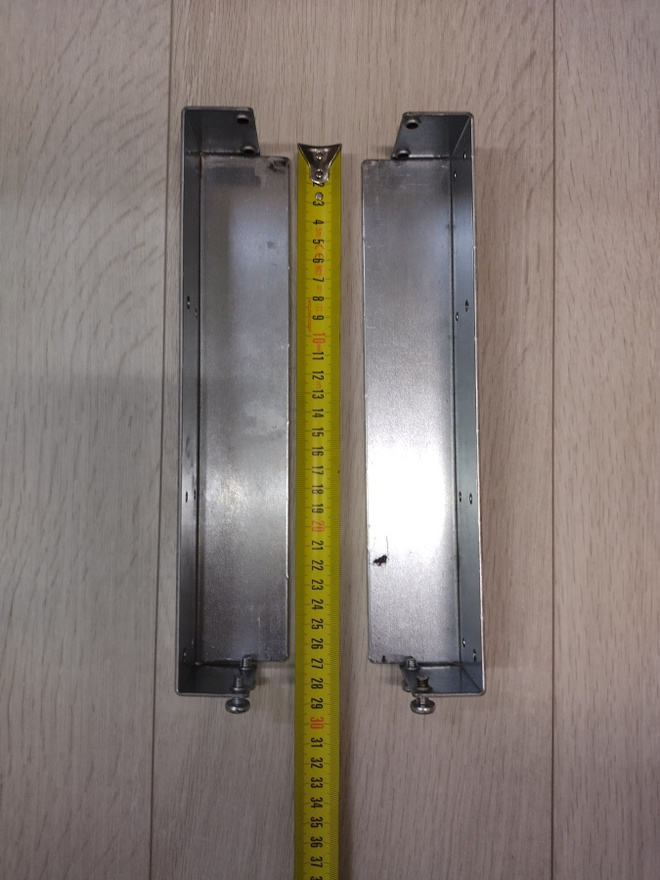 19" 1U L-asennusraudat