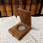 Signeerattu diptyykki -aurinkokello ja kompassi, 1800-luku - pikkukuva 2