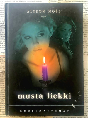 Alyson Noel - Musta liekki (sid.)