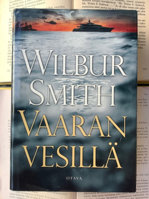 Wilbur Smith - Vaaran vesillä (sid.)