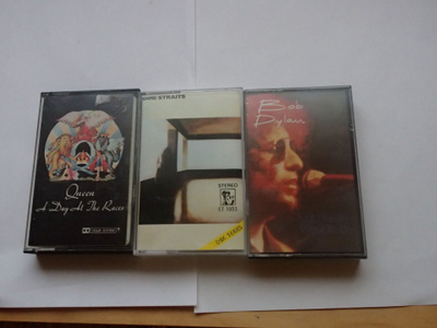 C- kasetti 3 kpl, QUEEN, DIRE STRAITS, BOB DYLAN