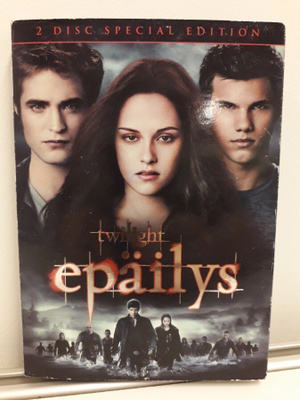 Twilight Saga- Epäilys (Stewart, Pattison, special 2dvd)