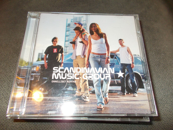 CD SCANDINAVIAN MUSIC GROUP ** ONNELLISET KOHTAA **