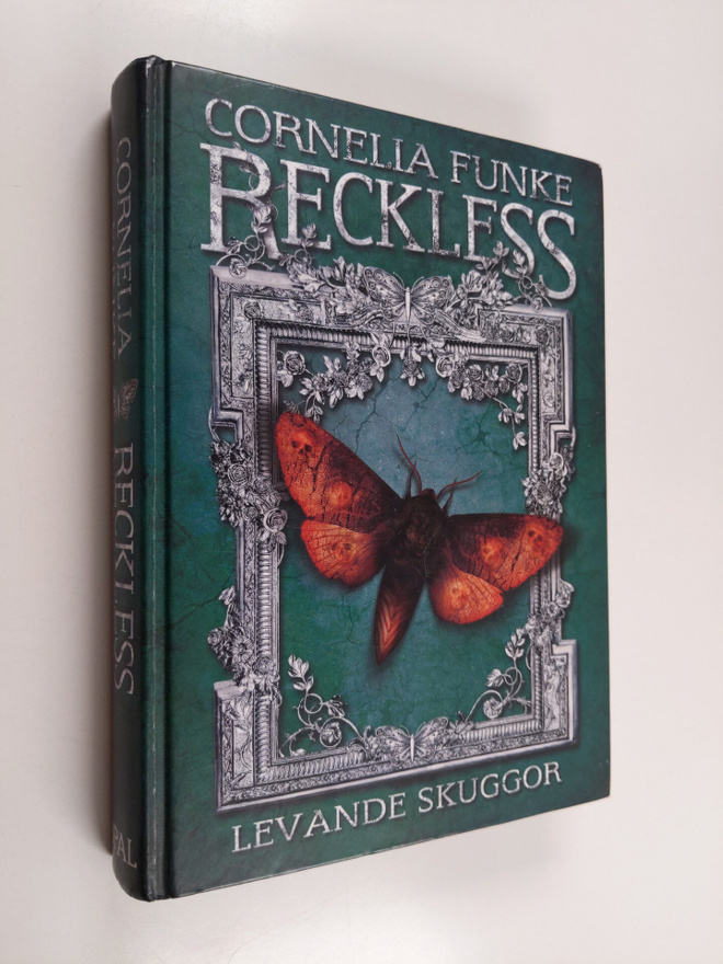 Cornelia Funke : Levande skuggor