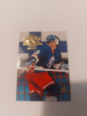 1994-95 Pinnacle World Edition #WE1 Teemu Selänne