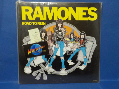 RAMONES - ROAD TO RUIN M-/EX+ U.S 2005 REISSUE LP