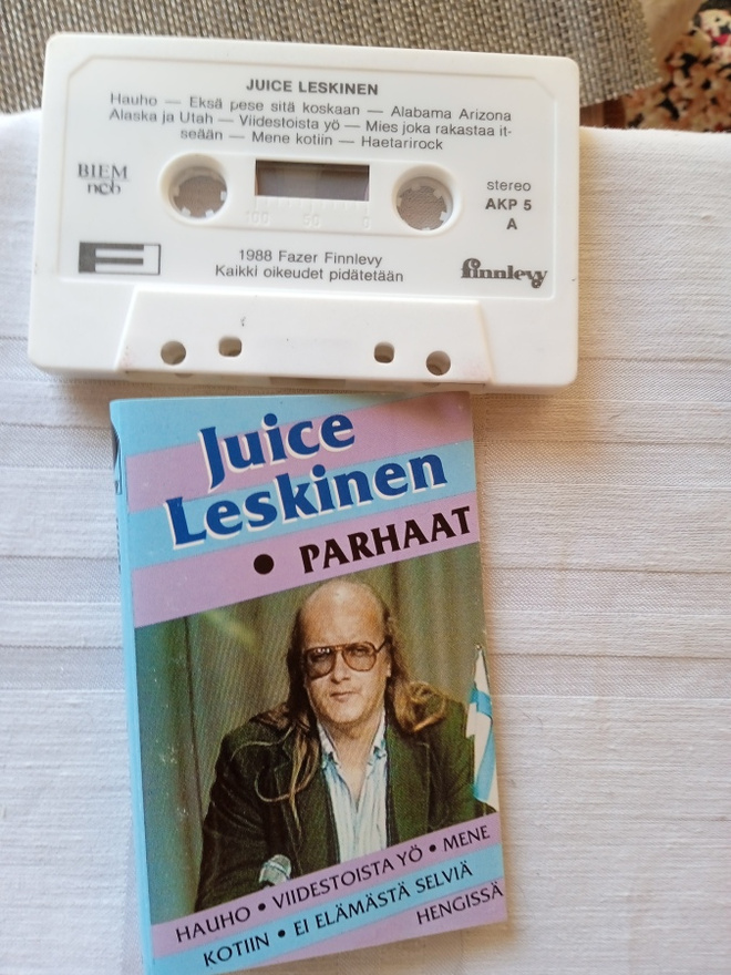 C- KASETTI: JUICE LESKINEN : PARHAAT