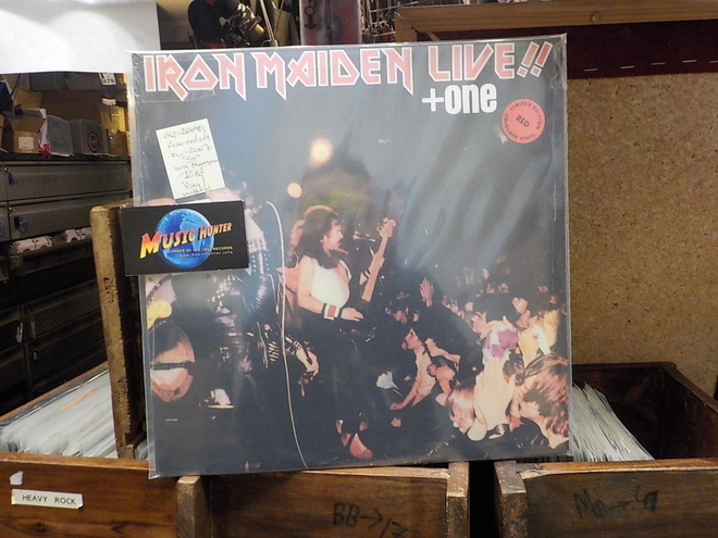 IRON MAIDEN LIVE + ONE  CREECE UUSI JA KORKKAAMATON LP +
