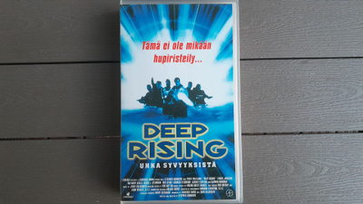 VHS: Deep Rising / Uhka Syvyyksistä (Treat Williams 1997)