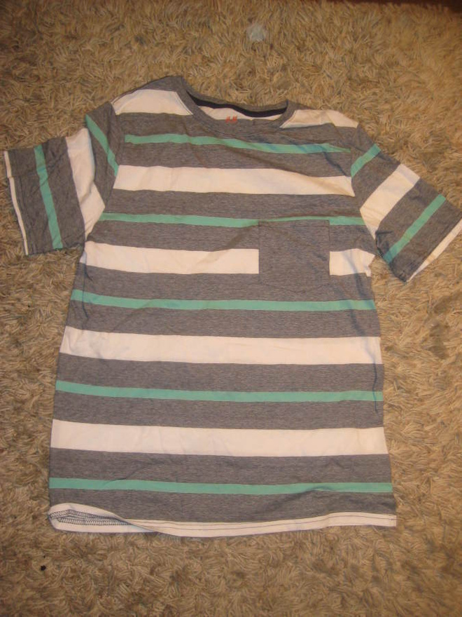 ** H&M t-paita, siisti   koko 170cm *